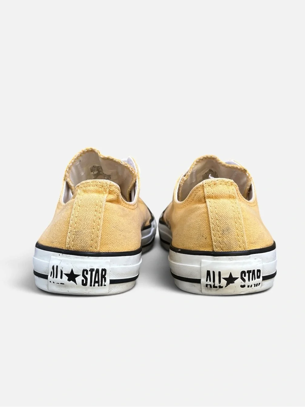 Converse Chuck Taylor All Star Low Top Sneakers in Fresh Yellow (Size W9/M7)